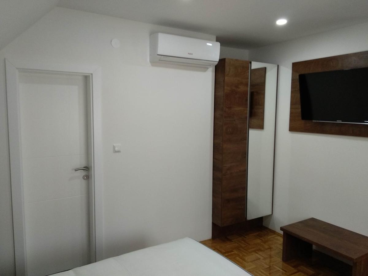 Villa Lucija 폴자냑 외부 사진